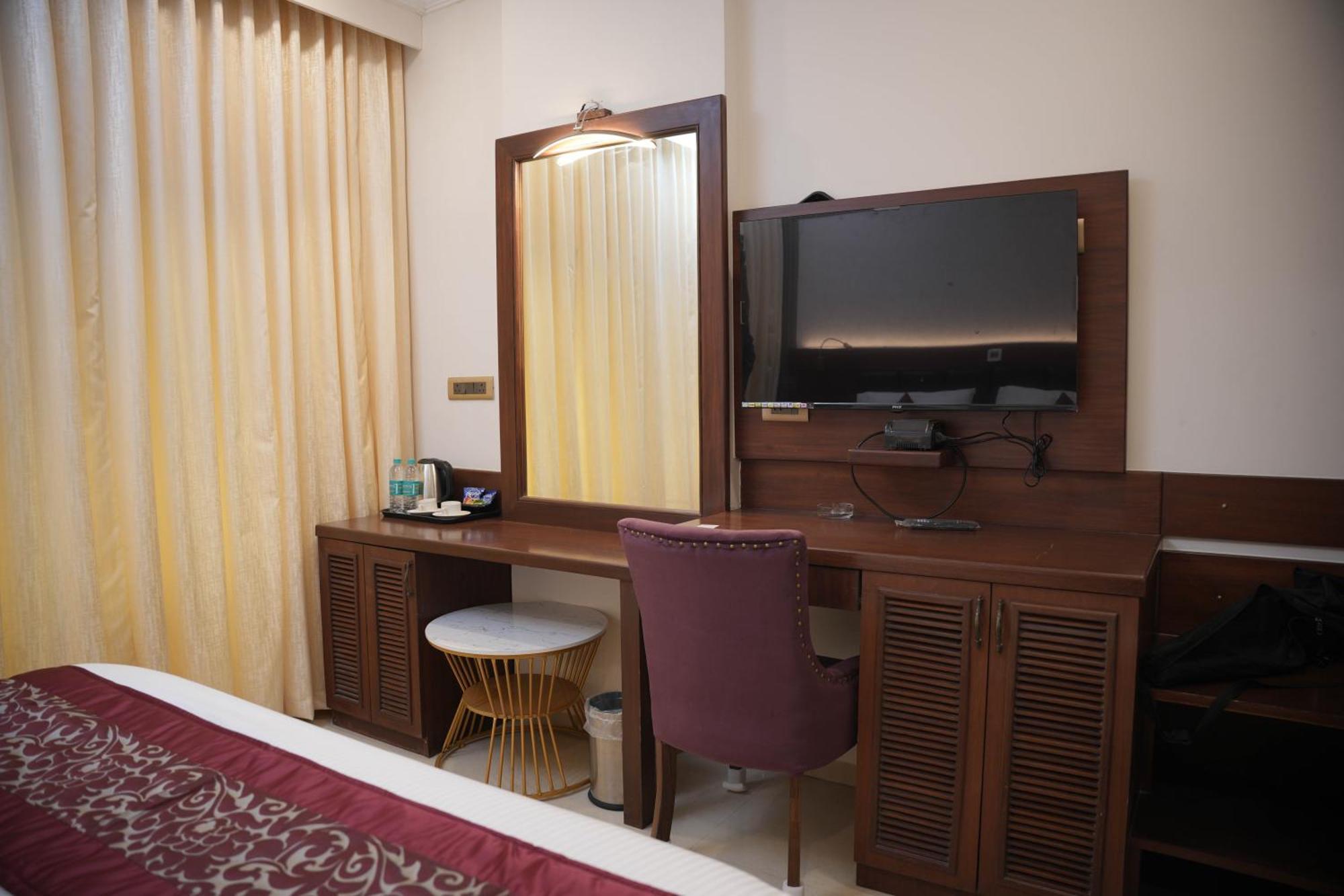 The Ontime Hotel, Bangalore Extérieur photo