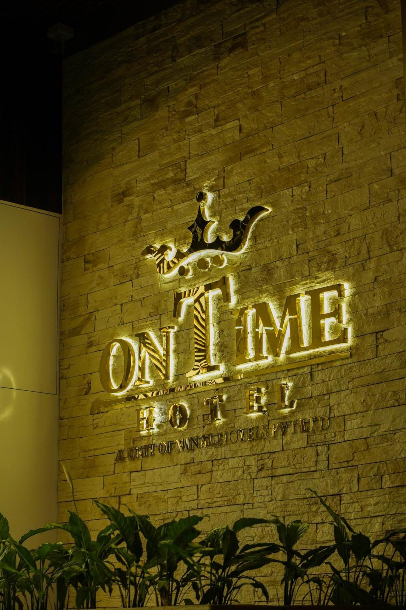 The Ontime Hotel, Bangalore Extérieur photo